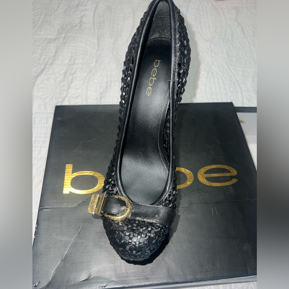 Black Pumps | Bebe